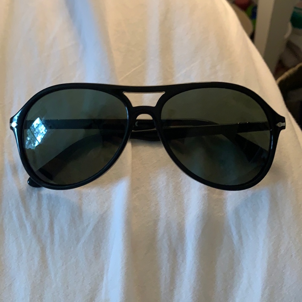 Aviator sunglasses
